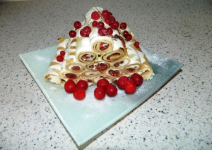 Блинный торт с вишней и творогом "Монастырская изба" 