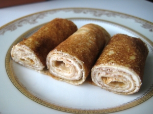 Блины с икрой минтая и плавленым сыром 