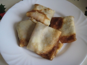 Блины с курицей, сыром и морковью по-корейски на молоке 