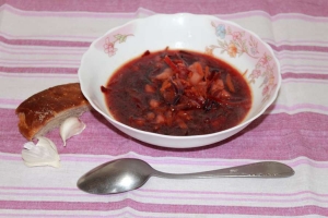 Борщ из краснокочанной капусты 