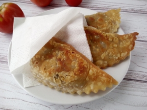 Чебуреки с грибами 