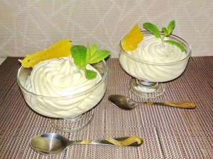 Десерт из кефира с апельсином 