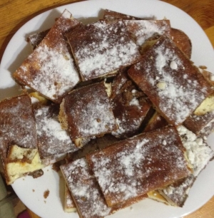 Детская творожная запеканка с манкой