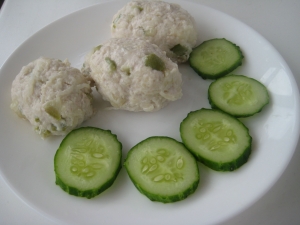 Диетические котлеты из курицы с кабачком на пару 