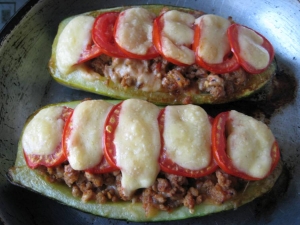 Кабачки "Лодочки" фаршированные фаршем 