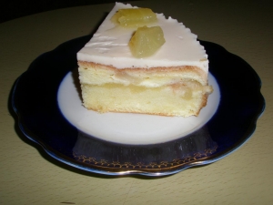 Фруктовый торт с яблоками и дыней 