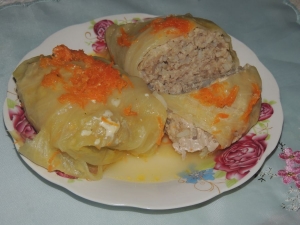 Голубцы с фаршем и рисом в кастрюле: рецепт с фото 