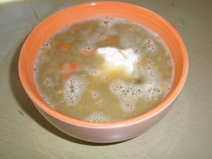 Гуляш с говядиной и чечевицей в мультиварке 