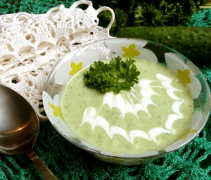 Холодный огуречный суп с кабачком для похудения 