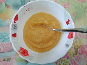 Яблочное пюре для прикорма грудничка от 6 месяцев 