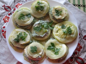 Кабачки с чесноком и майонезом жаренные без муки 