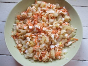 Картофельный салат с яйцом 