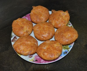 Кексы с ветчиной и сыром на сметане 