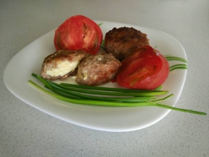 Котлеты фаршированные плавленым сыром 