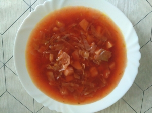 Красный борщ с курицей 