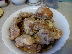 Кролик в мультиварке в молоке 