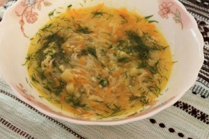 Куриный суп с яйцом и вермишелью 