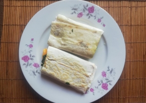 Лаваш со шпинатом и сыром на завтрак 