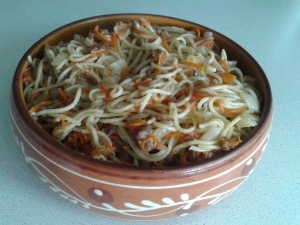 Макароны по-флотски с тушенкой 