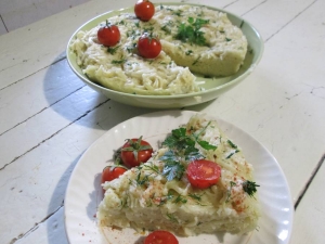 Макароны с яйцом и сыром на сковороде 