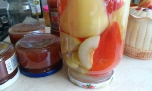 Маринованный перец с яблоками на зиму 