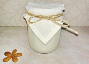 Миндальное молоко 