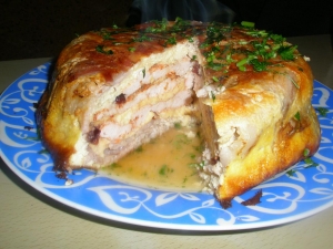 Мясная запеканка в беконе 