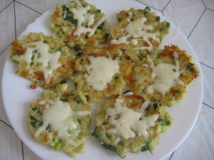 Оладьи из цветной капусты с сыром 