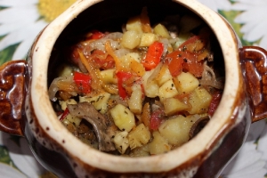 Овощное рагу с кабачками 