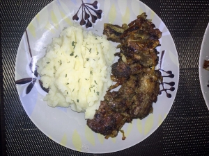 Печень говяжья жареная в муке 