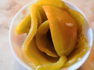 Перец маринованный с чесноком быстрого приготовления 