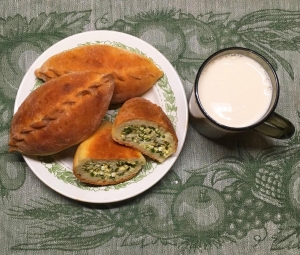 Пирожки с яйцом и луком в духовке 