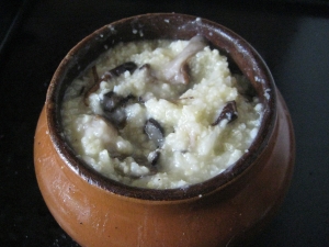 Пшенная каша с грибами в горшочке 