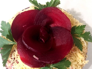 Роза из свеклы 