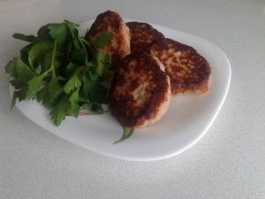 Рыбные котлеты из чавычи 