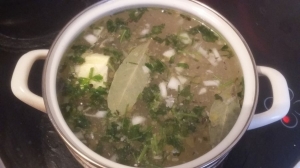 Рыбный суп из консервы сайры 