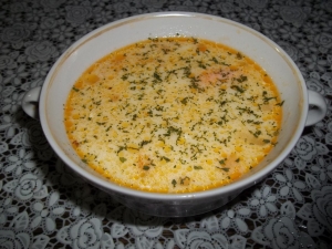 Рыбный суп из красной рыбы со сливками 