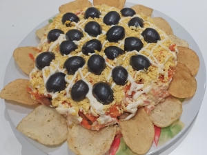 Салат "Подсолнух" с корейской морковью и курицей 