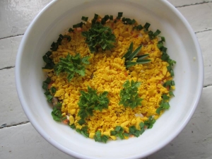 Салат из фасоли с яйцом 