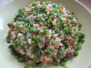 Салат из печени с яйцом и картошкой 