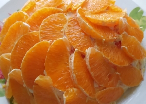 Салат с мандаринами и ветчиной 