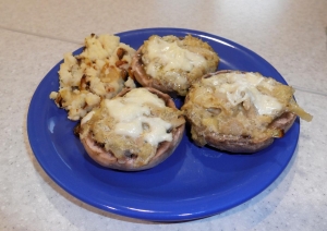 Шампиньоны фаршированные жульеном 