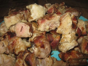 Шашлык из свинины в маринаде на минералке 