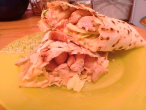 Шаурма с курицей и картошкой 