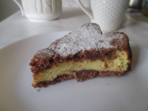 Шоколадно-творожный пирог с крошкой 