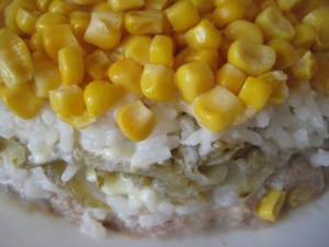 Слоеный салат с печеночным паштетом 