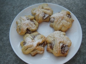 Слойки с шоколадным заварным кремом 