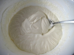 Сметанный крем из сметаны 20% без загустителя 