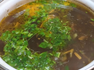 Суп с сухими грибами и картофелем 