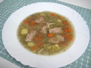 Суп со свининой и лапшой 